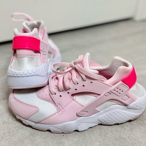 Nike huarache pink & white size 6.5
